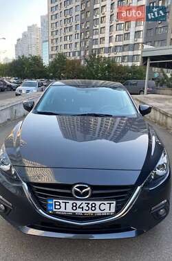Седан Mazda 3 2015 в Києві