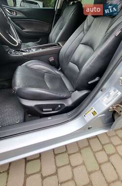 Седан Mazda 3 2018 в 