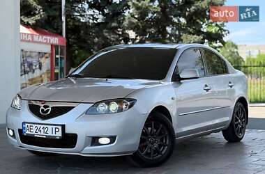 Седан Mazda 3 2007 в Днепре