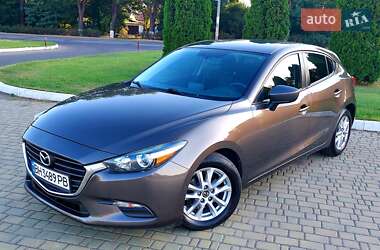Хэтчбек Mazda 3 2016 в 