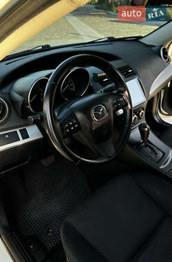 Седан Mazda 3 2011 в 