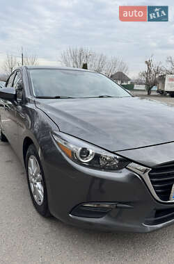Хэтчбек Mazda 3 2016 в 
