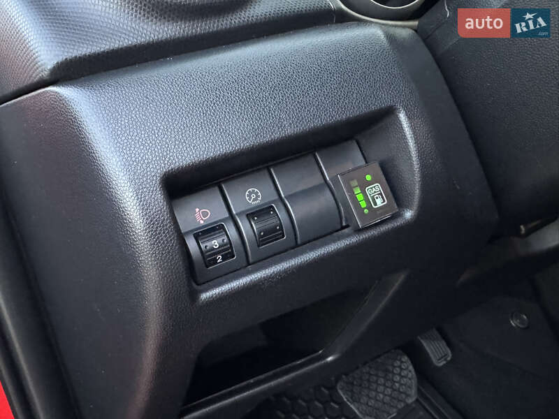 Седан Mazda 3 2007 в Ужгороде