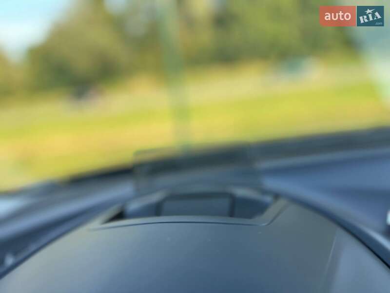 Седан Mazda 3 2014 в Стрые