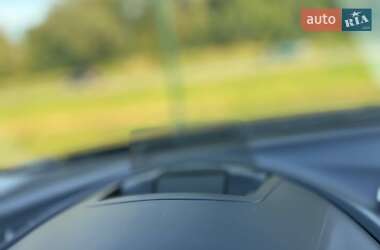Седан Mazda 3 2014 в 