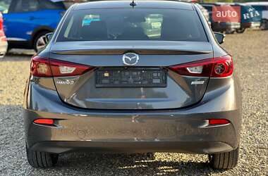 Седан Mazda 3 2014 в 