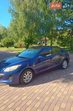 Седан Mazda 3 2013 в 