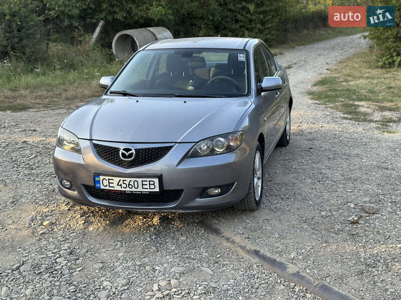 Седан Mazda 3 2004 в 