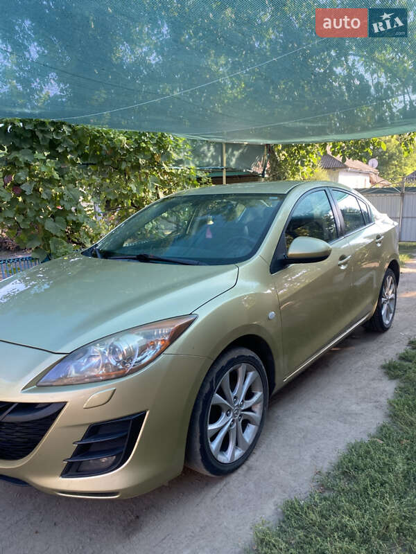 Седан Mazda 3 2009 в 