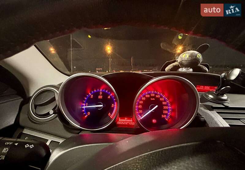 Седан Mazda 3 2011 в Киеве