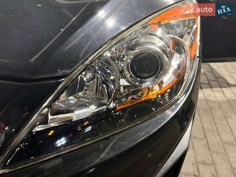 Седан Mazda 3 2011 в Киеве