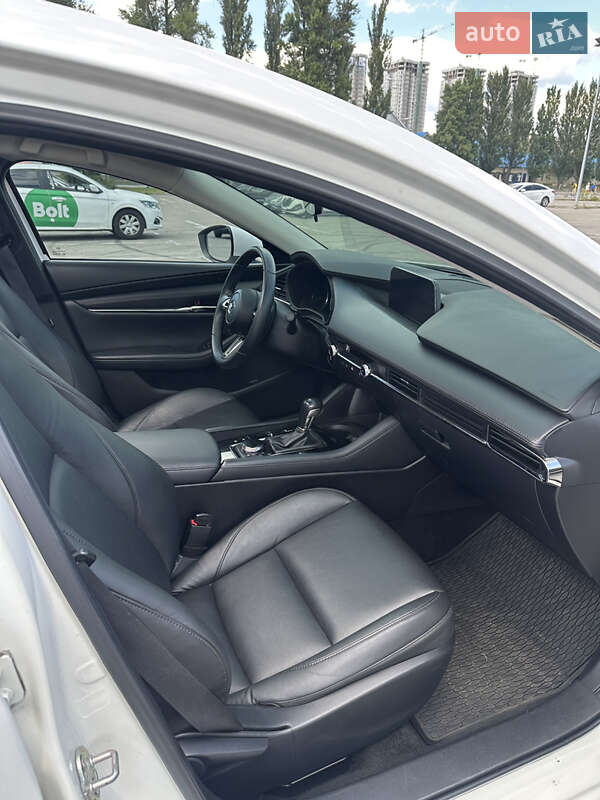 Седан Mazda 3 2022 в Києві