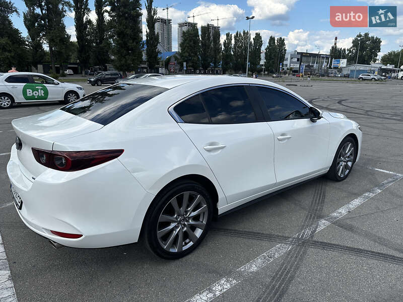 Седан Mazda 3 2022 в Києві