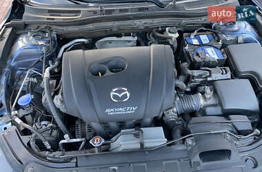 Седан Mazda 3 2017 в 