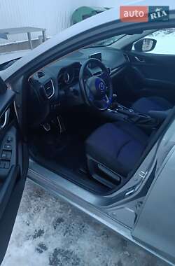 Хэтчбек Mazda 3 2014 в Косове