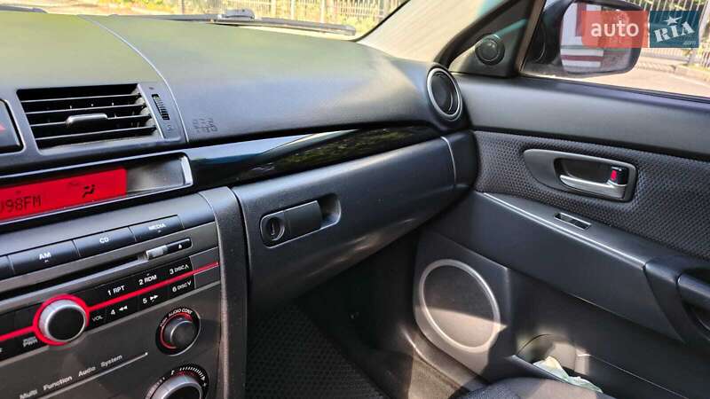 Седан Mazda 3 2007 в Киеве