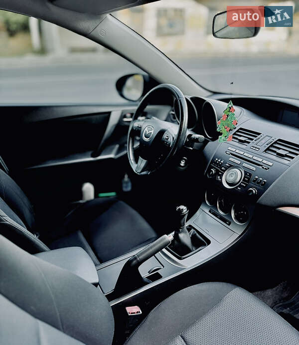 Хэтчбек Mazda 3 2010 в Харькове