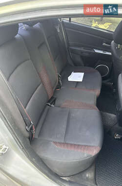 Седан Mazda 3 2005 в 