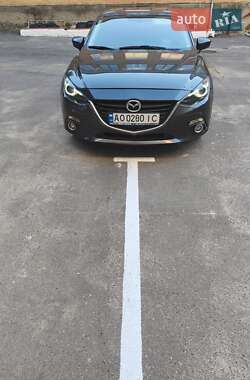 Седан Mazda 3 2014 в 