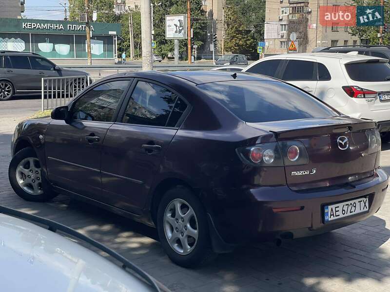 Седан Mazda 3 2007 в Дніпрі