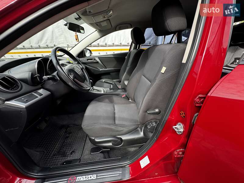 Хэтчбек Mazda 3 2011 в Киеве