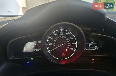 Седан Mazda 3 2017 в Киеве