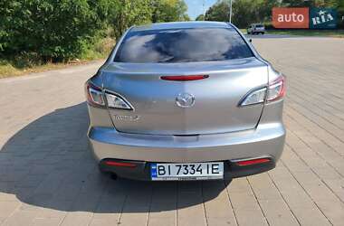 Седан Mazda 3 2010 в Горишних Плавнях