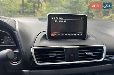 Седан Mazda 3 2013 в 