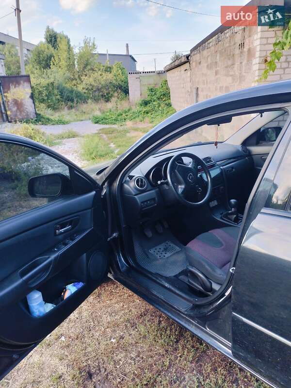 Хэтчбек Mazda 3 2006 в Днепре