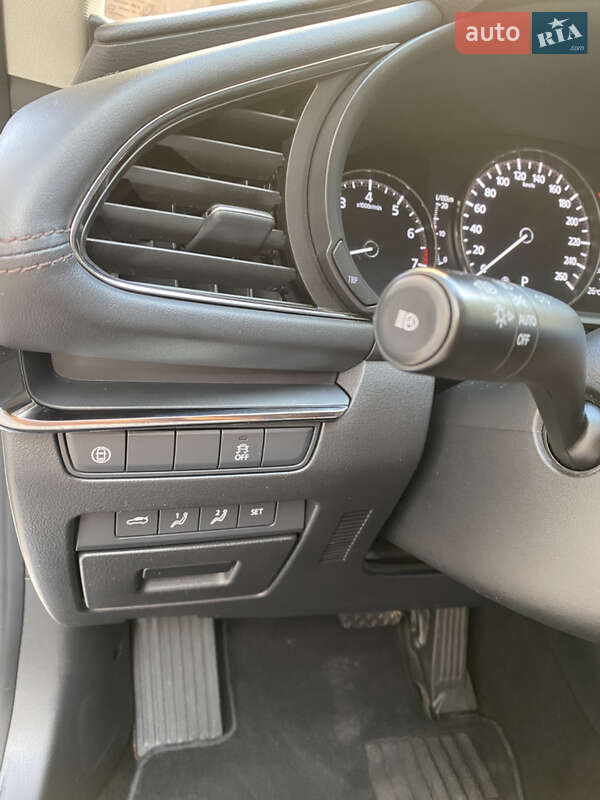 Седан Mazda 3 2018 в Днепре