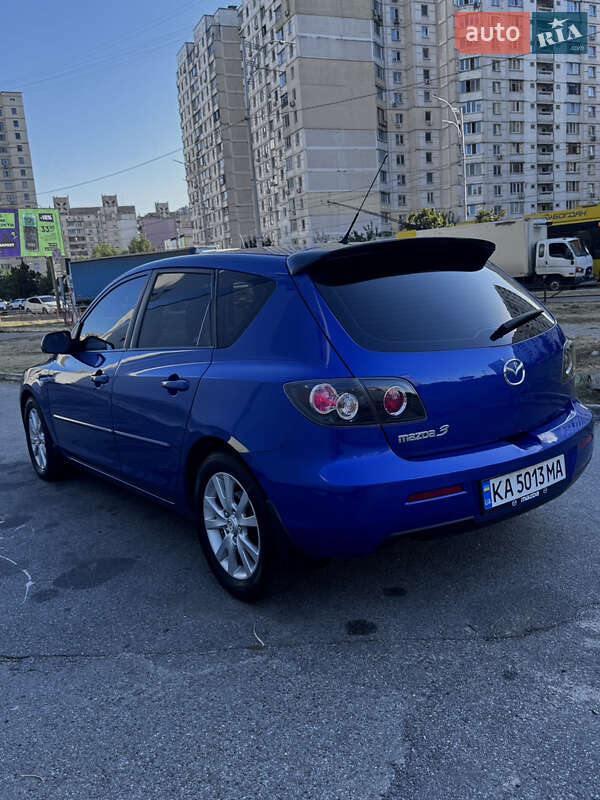 Хэтчбек Mazda 3 2007 в Киеве
