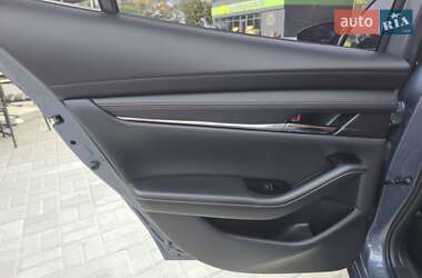 Седан Mazda 3 2023 в 