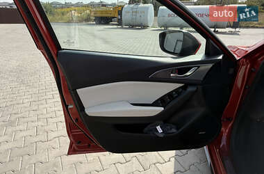 Хэтчбек Mazda 3 2017 в 