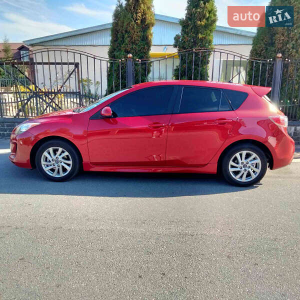 Хэтчбек Mazda 3 2013 в Житомире