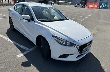 Седан Mazda 3 2016 в 