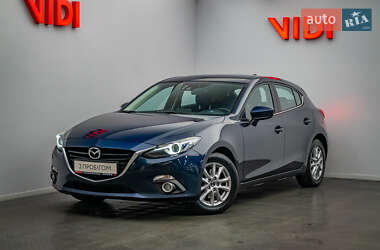 Хэтчбек Mazda 3 2016 в Киеве