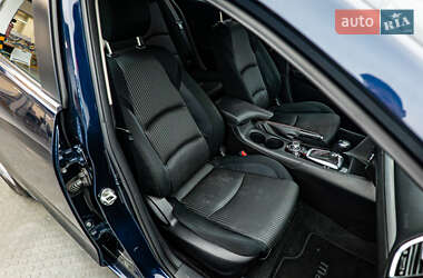 Хэтчбек Mazda 3 2016 в 