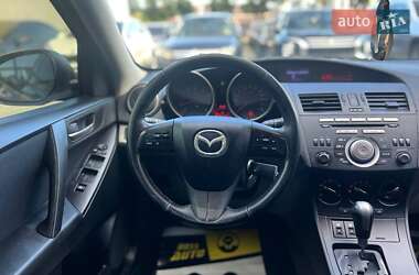 Хэтчбек Mazda 3 2011 в 