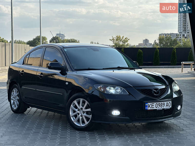 Седан Mazda 3 2009 в Днепре