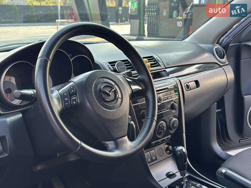 Седан Mazda 3 2009 в Днепре