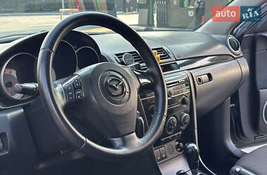 Седан Mazda 3 2009 в 