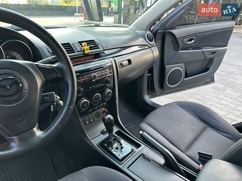 Седан Mazda 3 2009 в Днепре