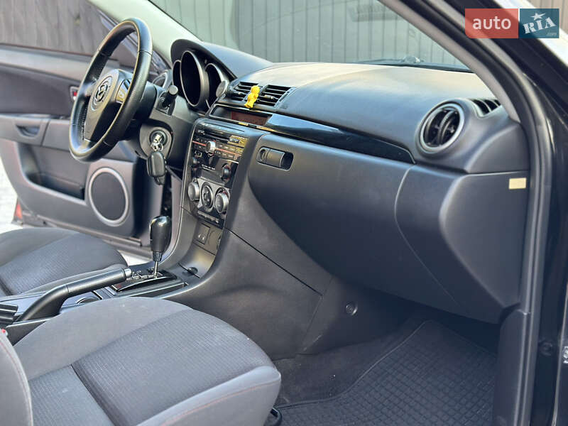 Седан Mazda 3 2009 в Днепре