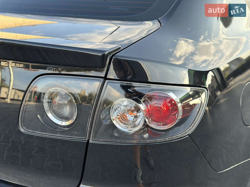 Седан Mazda 3 2009 в Днепре