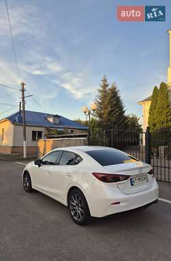 Седан Mazda 3 2017 в 