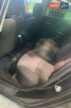 Хэтчбек Mazda 3 2005 в 