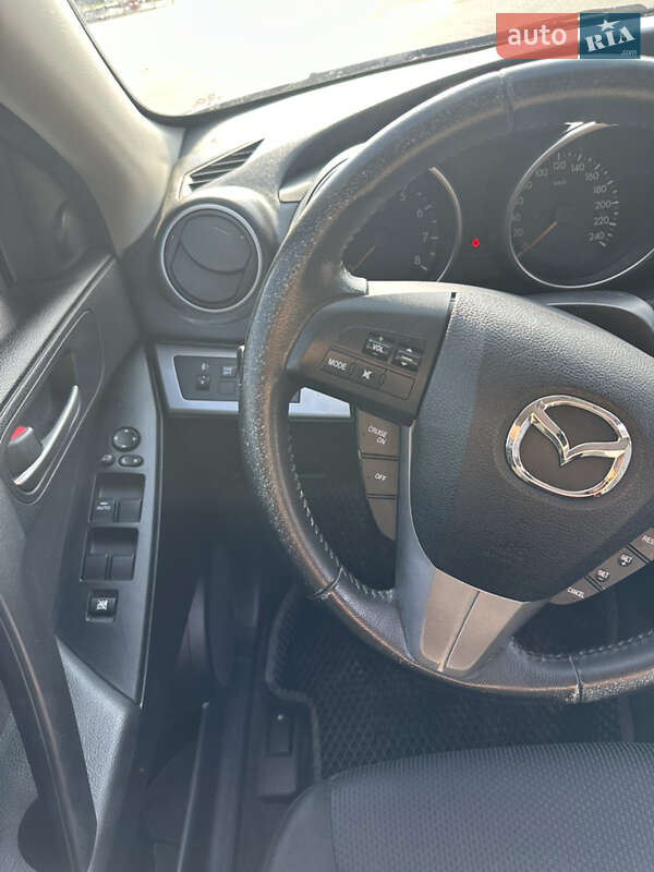 Хэтчбек Mazda 3 2011 в Тернополе