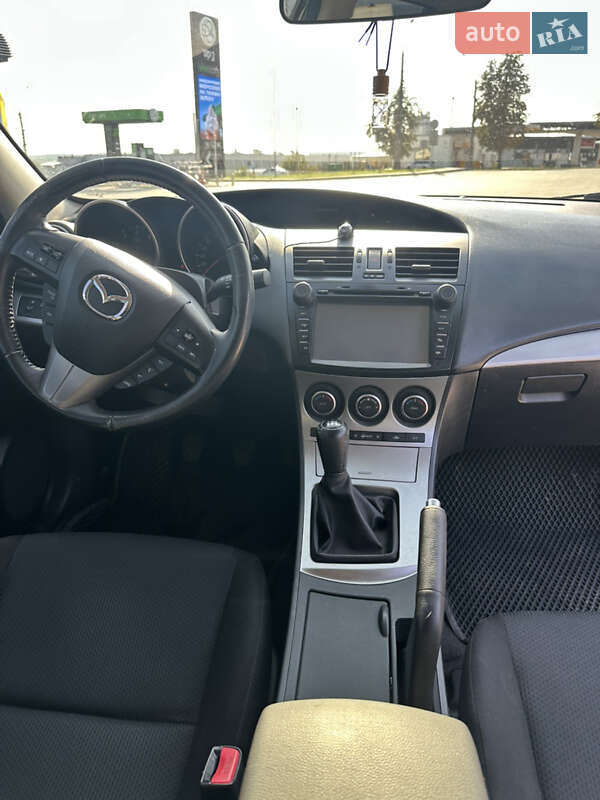 Хэтчбек Mazda 3 2011 в Тернополе