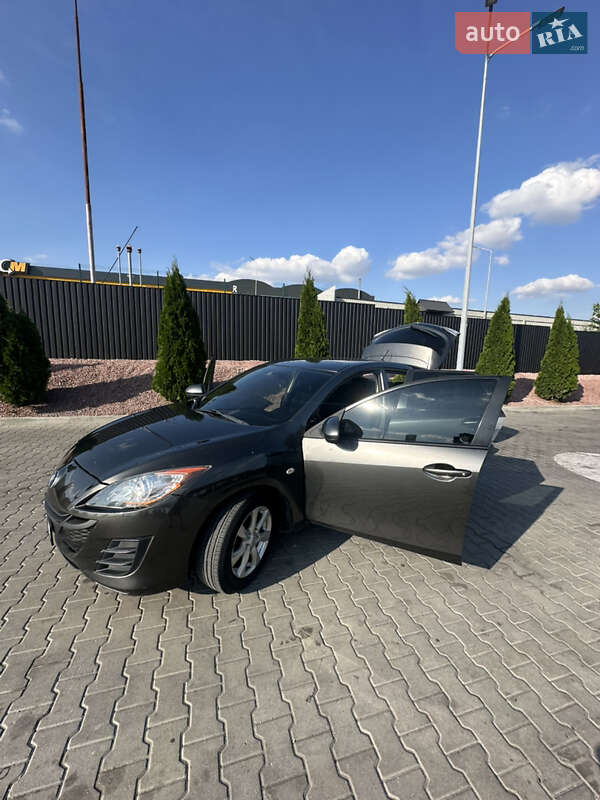 Хэтчбек Mazda 3 2011 в Тернополе