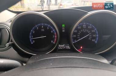 Седан Mazda 3 2012 в 